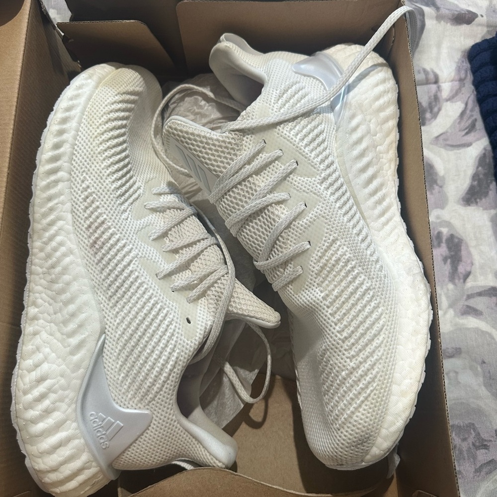 Adidas alphaboost size 13